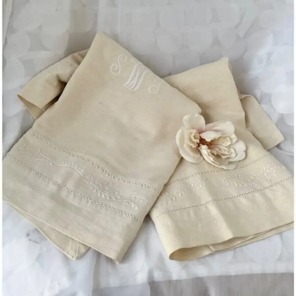Vintage Pottery Barn Linen Cotton Pillow Shams Ecru Beige embroidered monogram